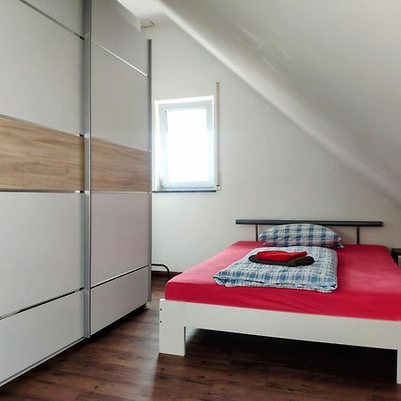Apartment Und Privatzimmern In Freiburg Номер фото